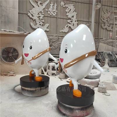 广西梧州蒙山卡通米宝宝公仔玻璃钢雕塑作品及厂商介绍